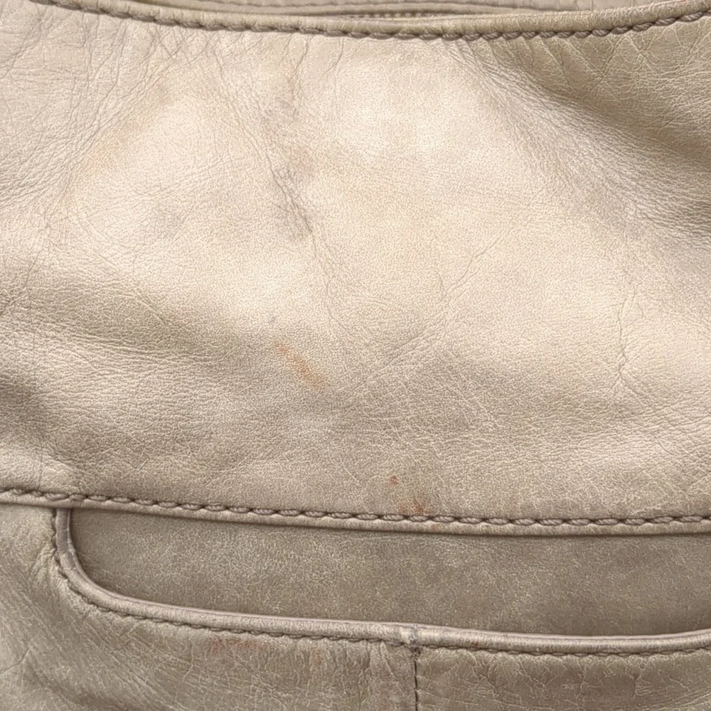 Hobo shoulder bag